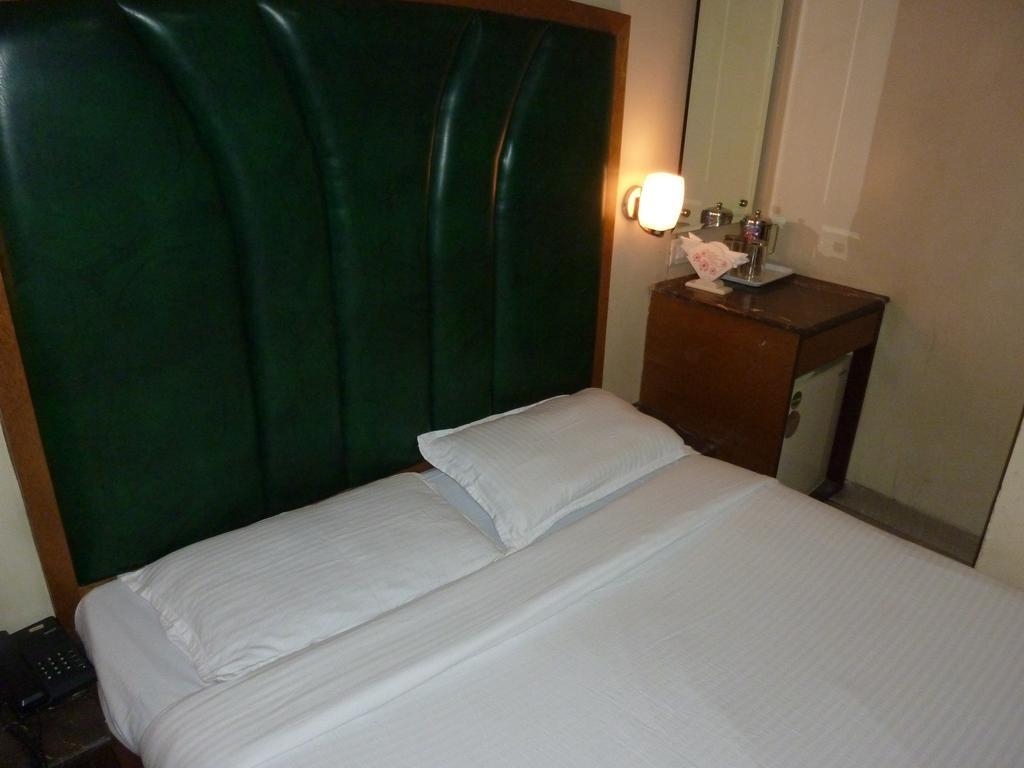 Hotel Park Shilton Bombay Esterno foto