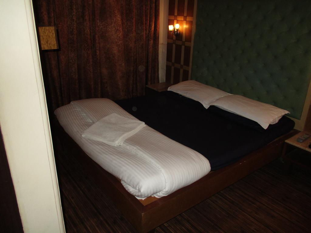 Hotel Park Shilton Bombay Esterno foto